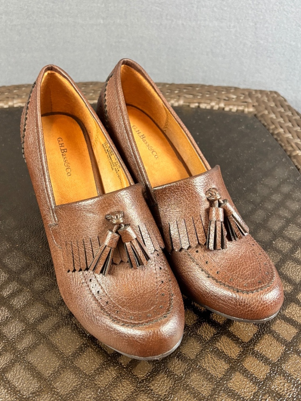 GH Bass & Co Leslie Slip On Block Heel Loafer Shoes Tassel Detail Size 7M